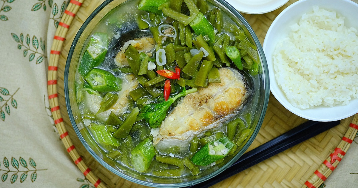 Canh xương rồng nấu với cá là món ăn truyền thống